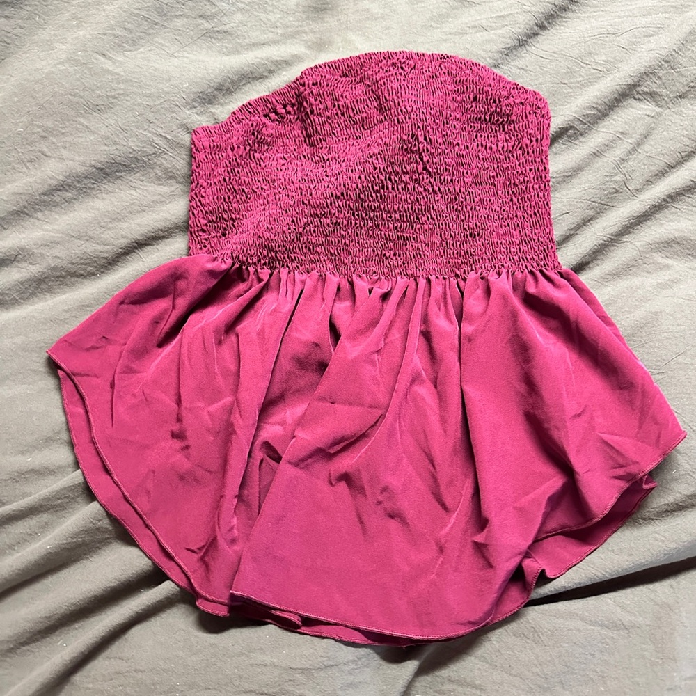 Sleeveless burgundy blouse